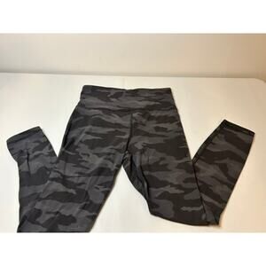 Athleta Elation Camo 7/8 Tight Leggings Women’s Small High Rise Yoga Pants